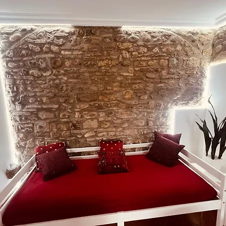 アパート Domus Isidis Singola Con Cucina ベネヴェント